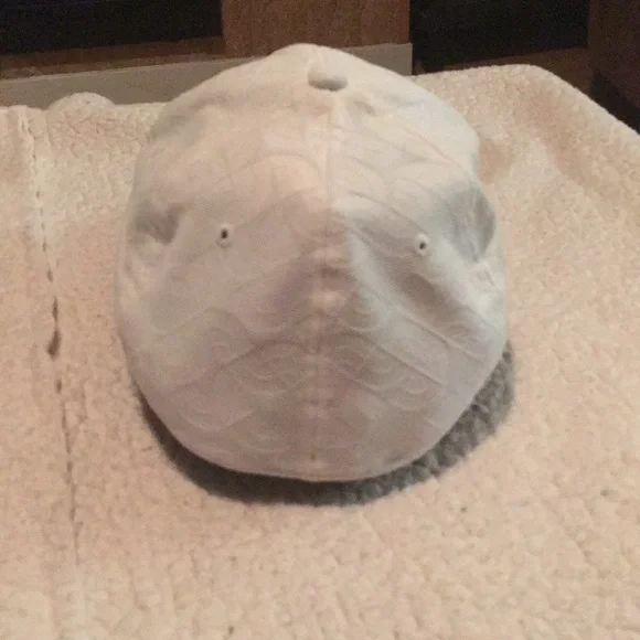 North Face Hat - Picture 2 of 2